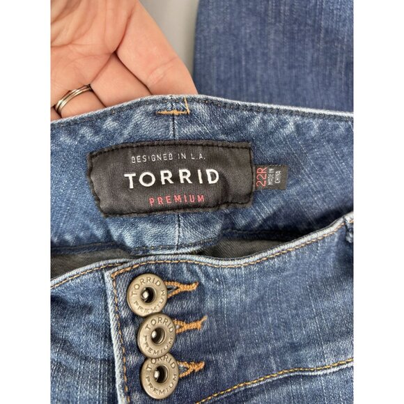 Torrid women's 22R medium wash distressed high rise jegging stretch skinny jeans - Picture 6 of 8